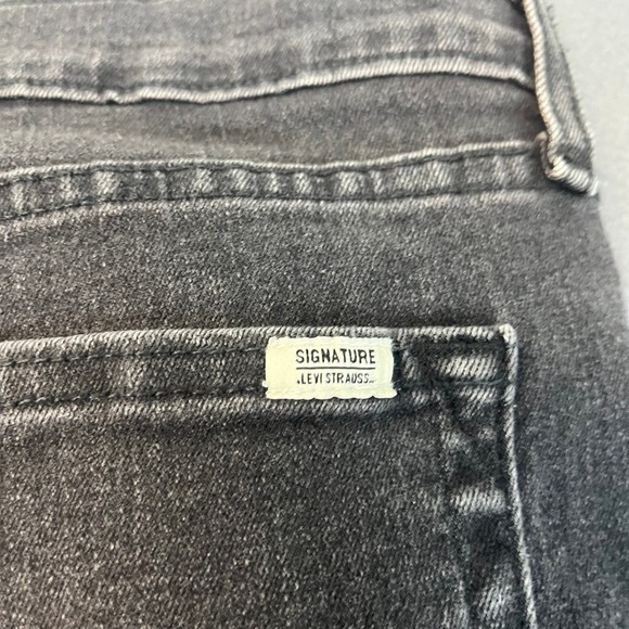Signature by Levi Strauss Heritage High Rise Flare Jeans Black Size 12 W31 A6175 - Picture 11 of 11